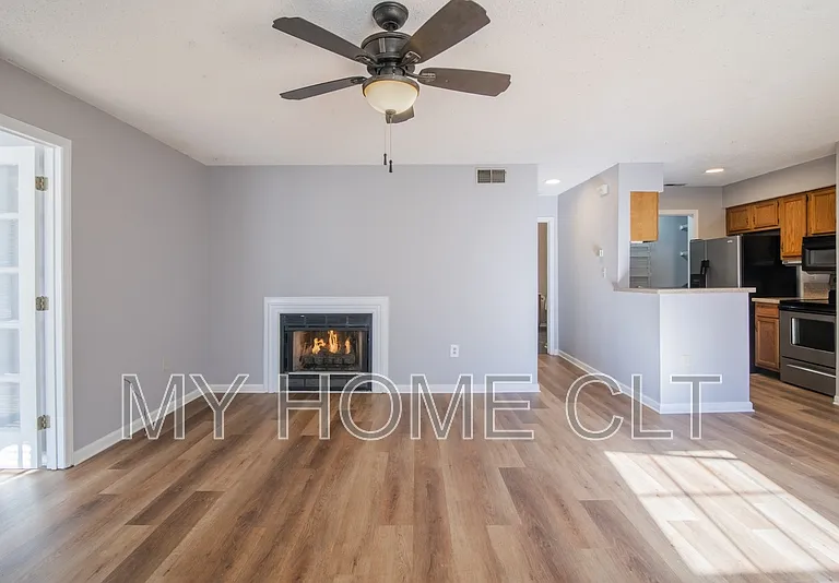 8117 Tremaine Ct #B — Photo 1