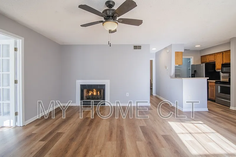 8117 Tremaine Ct #B