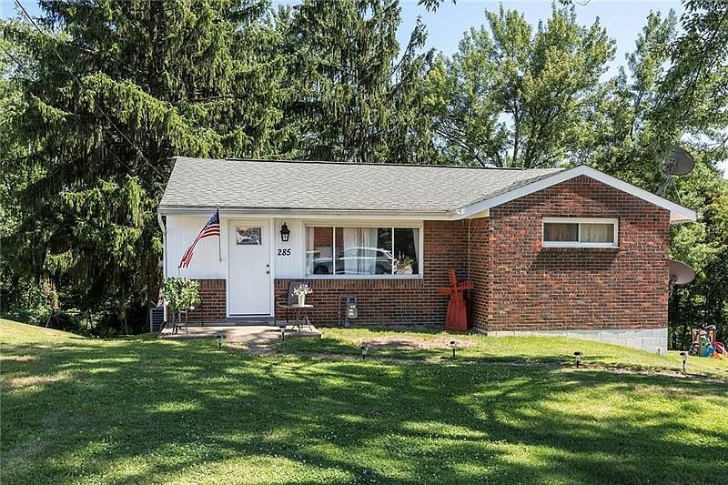 1st image of 285 Coralwood Dr