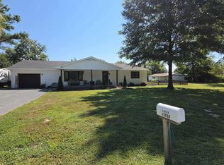 13256 Cruse Rd, Carterville, IL 62918