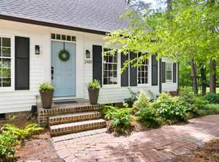 2481 Foxwood Dr, Chapel Hill, NC 27514