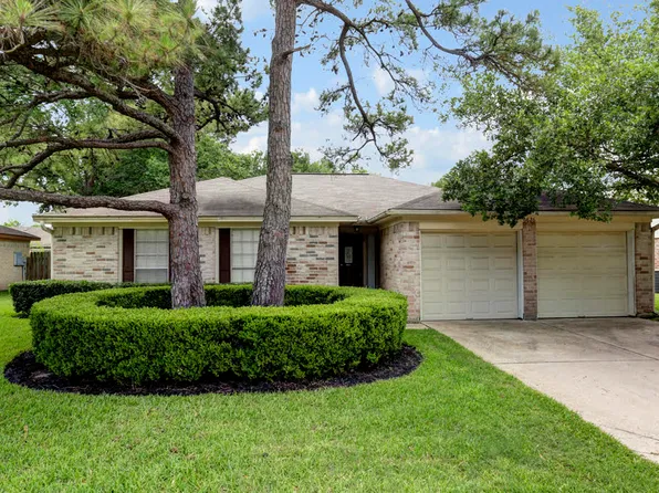 6826 River Mill Dr, Spring, TX 77379