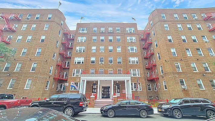 1st image of 140-30 Ash Ave APT 3B