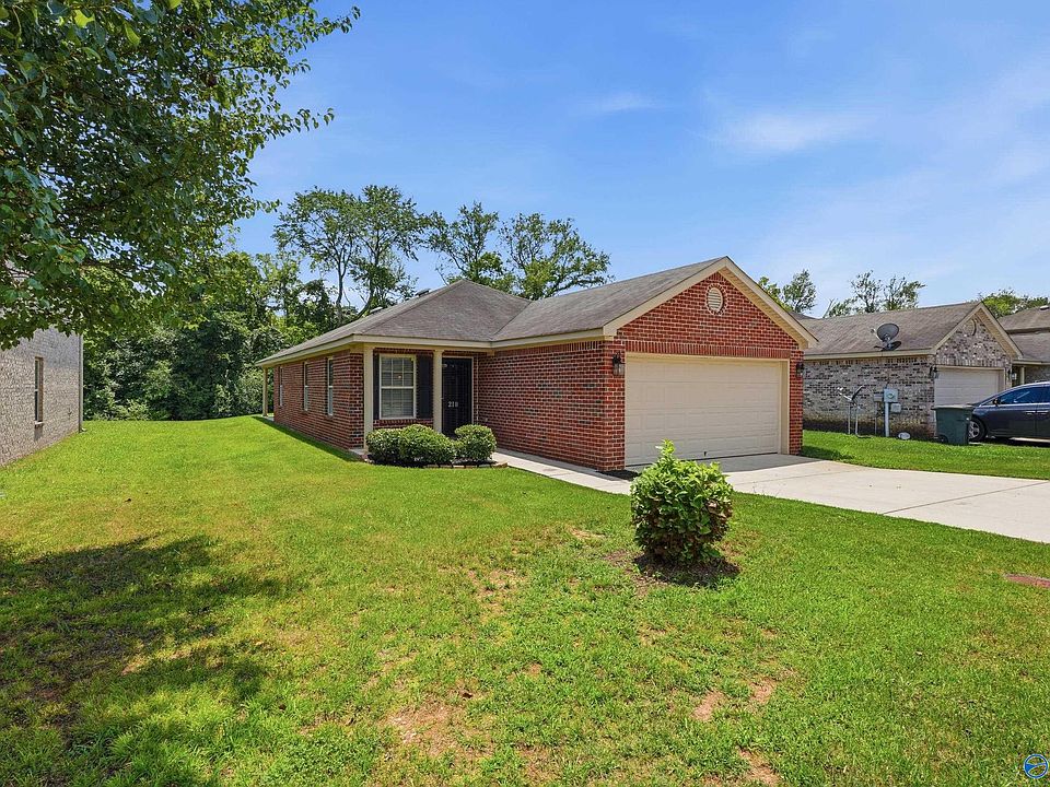1st image of 218 Valleyside Dr NE