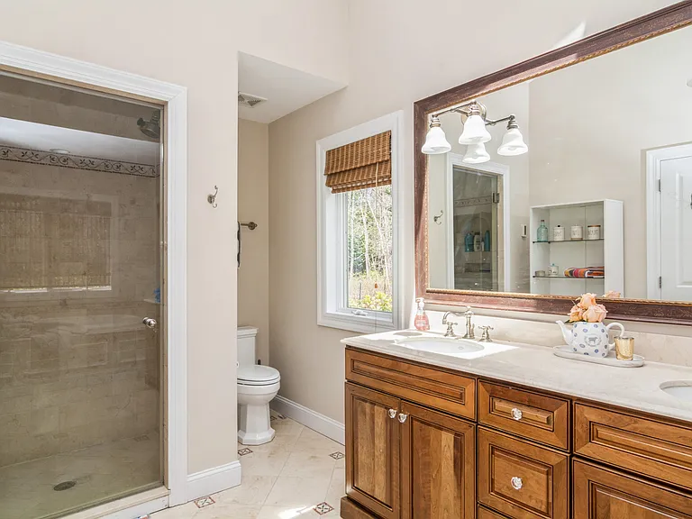 8 Indian Pipe Dr — Photo 12