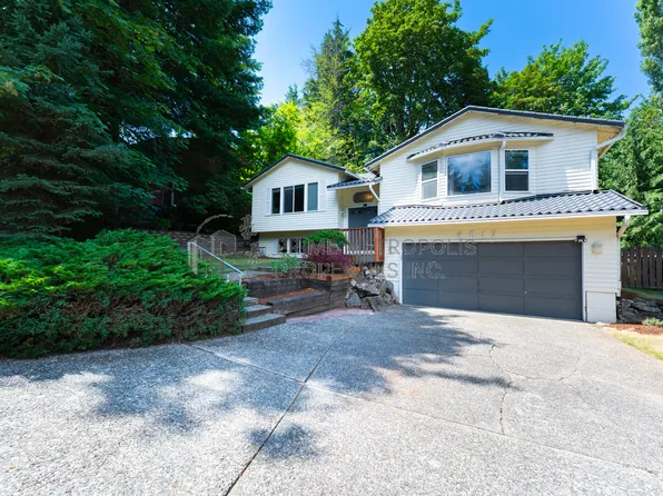 4813 152nd Pl SE, Bellevue, WA 98006