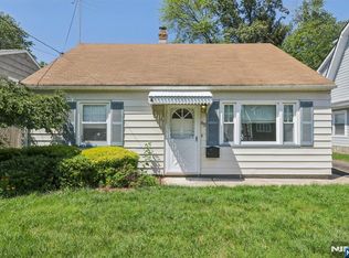 65 Moore Ave, Waldwick, NJ 07463