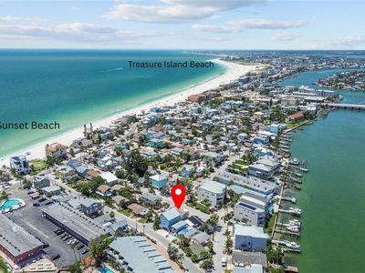 205 Bay Plz, Treasure Island, FL, 33706