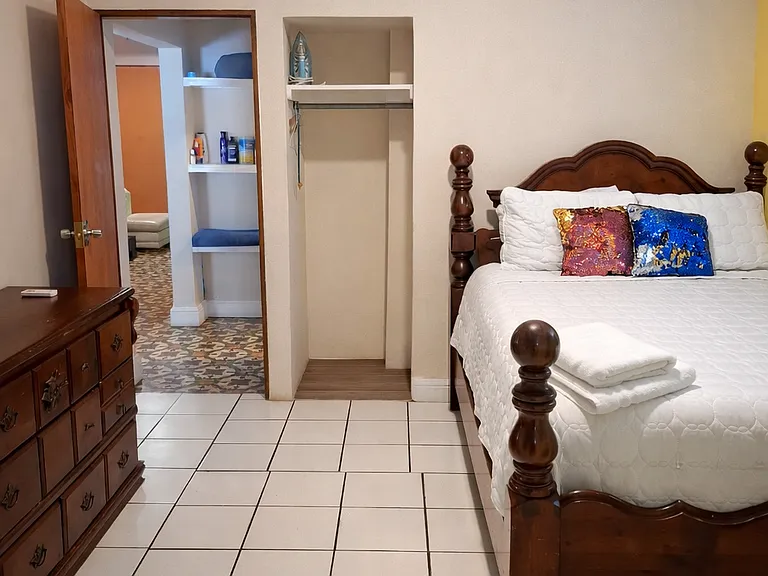 388 Calle Holanda #1 — Photo 16