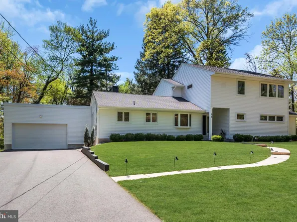 26 Herrontown Cir, Princeton, NJ 08540