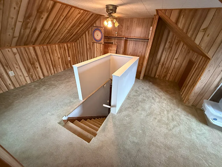 233 Carbon St — Photo 40
