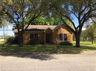 1323 E Hempstead St, Giddings, TX 78942