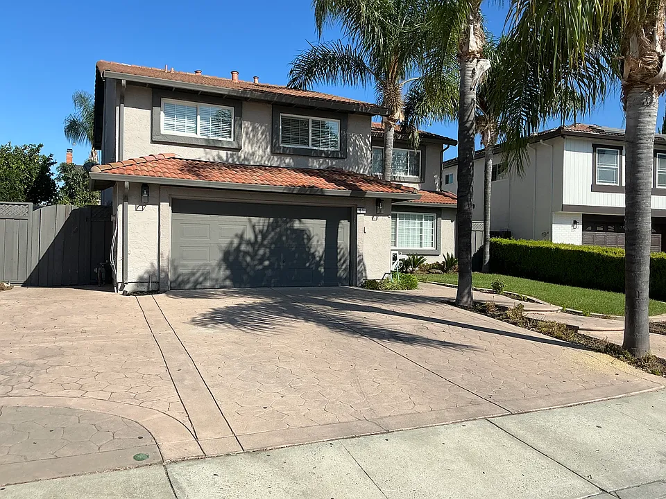 41 Park Village Pl