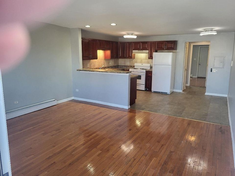 1st image of 5927 W 35th St APT 14