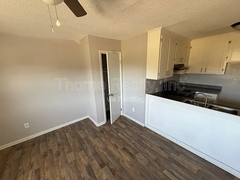 1831 Boone St — Photo 9
