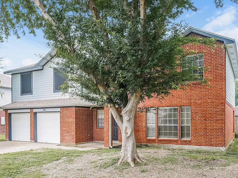 8310 Woodland Willows Dr — Photo 4