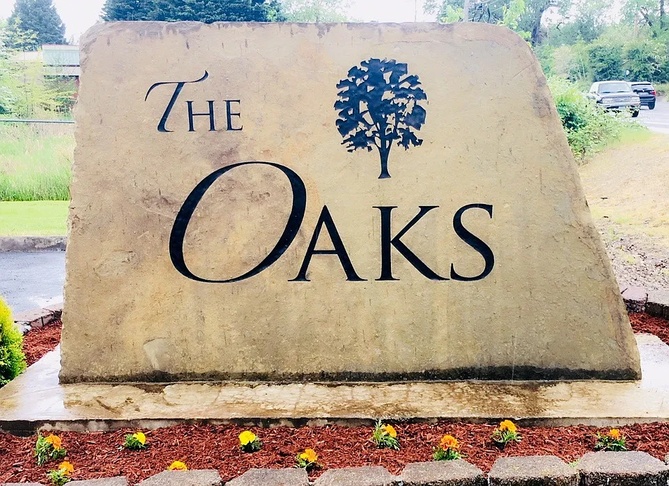The Oaks Apartments