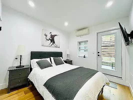 2nd image of 350 E 120th St #1B