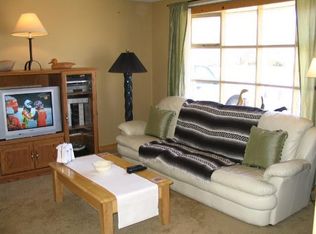 60 Lazywood Ln, Swansea, MA 02777