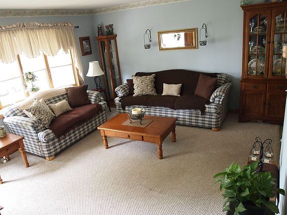 Spacious Living Room