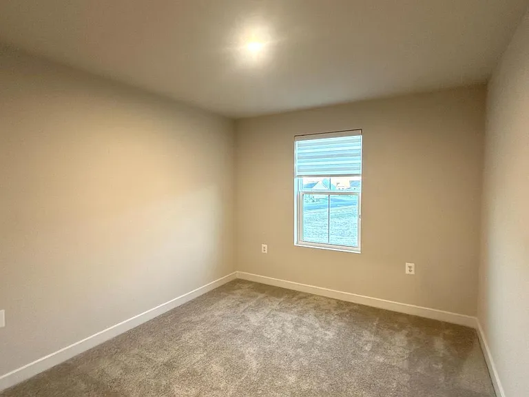 117 Dunster St — Photo 33