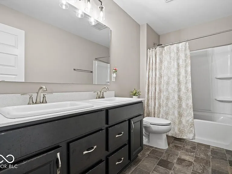 6037 Shallow Creek Ln — Photo 20