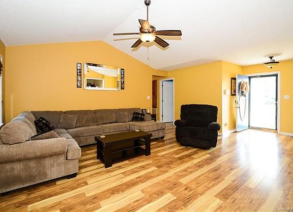 4th image of 2803 River Meadows Ct