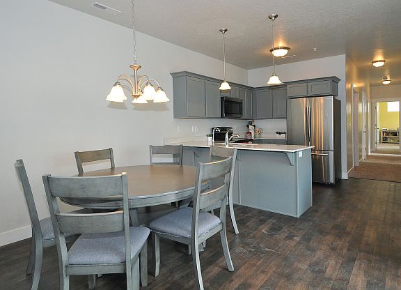 5th image of 14469 S Selvig Way #C203