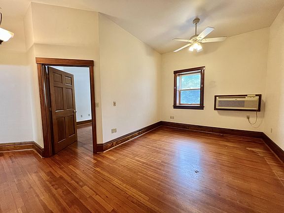 4th image of 214 Wood St #6