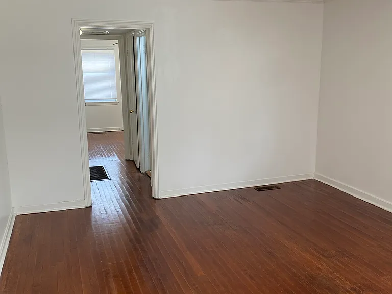 1624 Mims St SW — Photo 8
