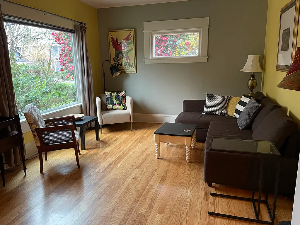 Living room - 1535 SE Clatsop St