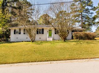 1719 McGougan Rd, Fayetteville, NC 28303
