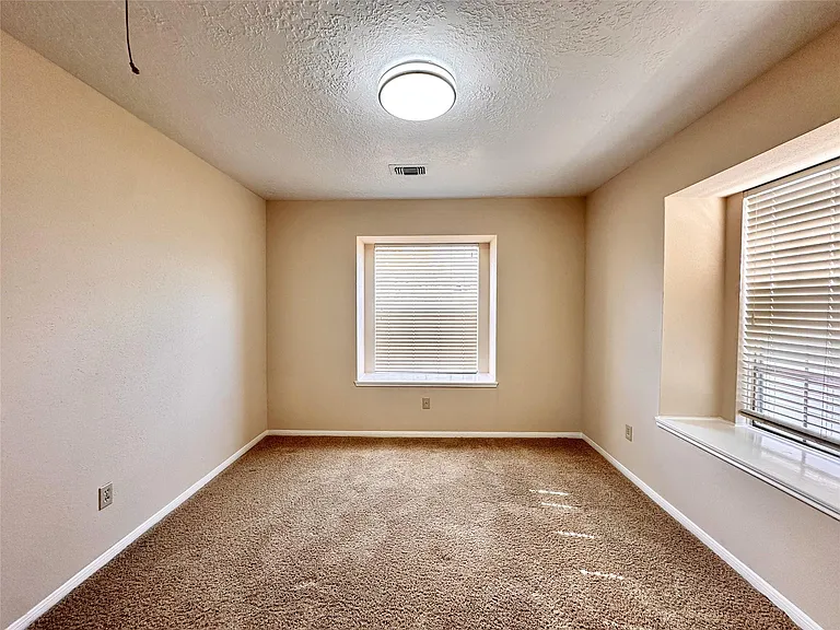 6437 Chatham Island Ln — Photo 20