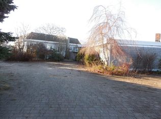 8 Rollins Way, Buzzards Bay, MA 02532