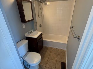 193 Mount Hope Ave #1, Fall River, MA 02724