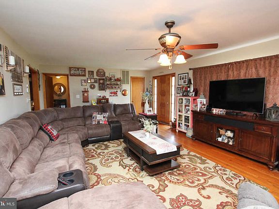 2nd image of 25362 Deerfield Ln