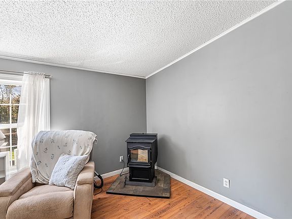 4th image of 2231 Wearkley Rd