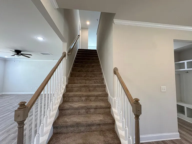 229 Karlov Rd — Photo 9