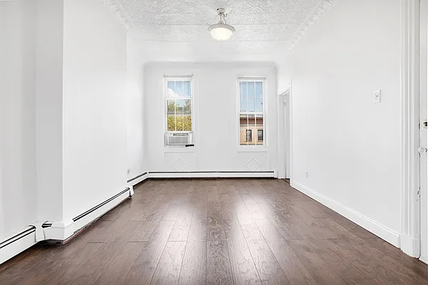 Rented by Compass | media 13