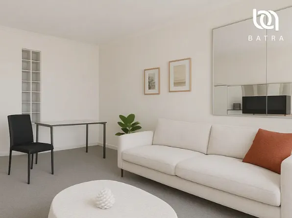 305 East 24th Street image 2 of 12