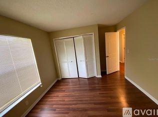 9430 Larkbunting Dr, Tampa, FL 33647