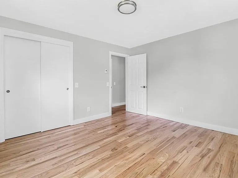 7 Jay Dr — Photo 24