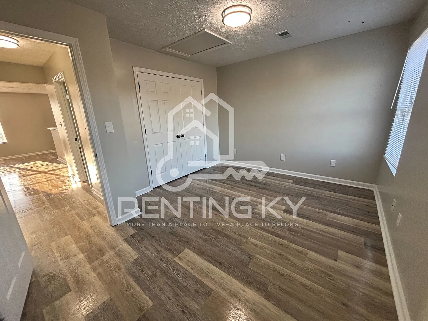 Conveniently Located 2-Bed, 1-Bath Apartment! — Photo 1