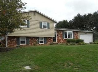 576 Donovan Dr, Newark, OH 43055