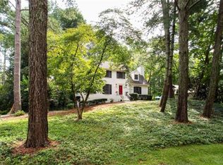 3855 Hunting Ridge Dr, Lilburn, GA 30047