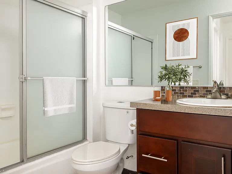 Haven Lake Oswego | Ensuite Bathroom