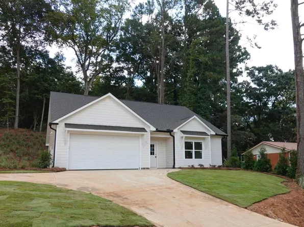 106 Pinecrest Dr, Greensboro, GA 30642