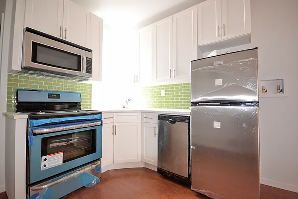 Rented by Bold New York | media 12