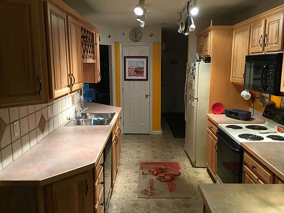 5th image of 446 W Charlotte St