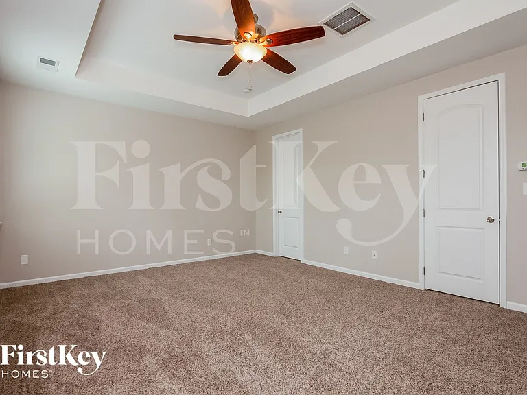 3174 Helmsley Ct — Photo 8